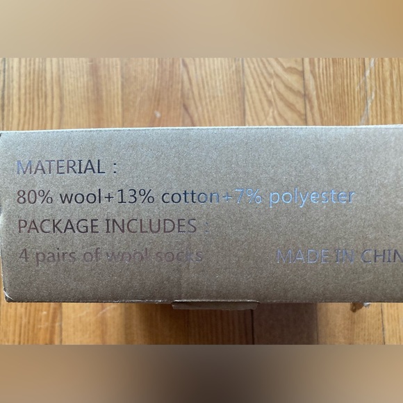 New Merino Wool Socks 4 Pairs Womens 8-10 - Picture 4 of 4